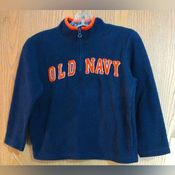 Old Navy Fleece Pullover size S (6-7)    14-003 - Picture 1 of 4